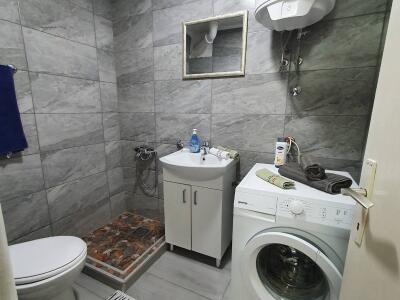 8926dee5d2e8.jpg