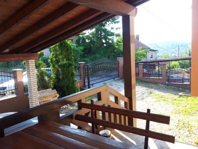 e206955d3b62.jpg