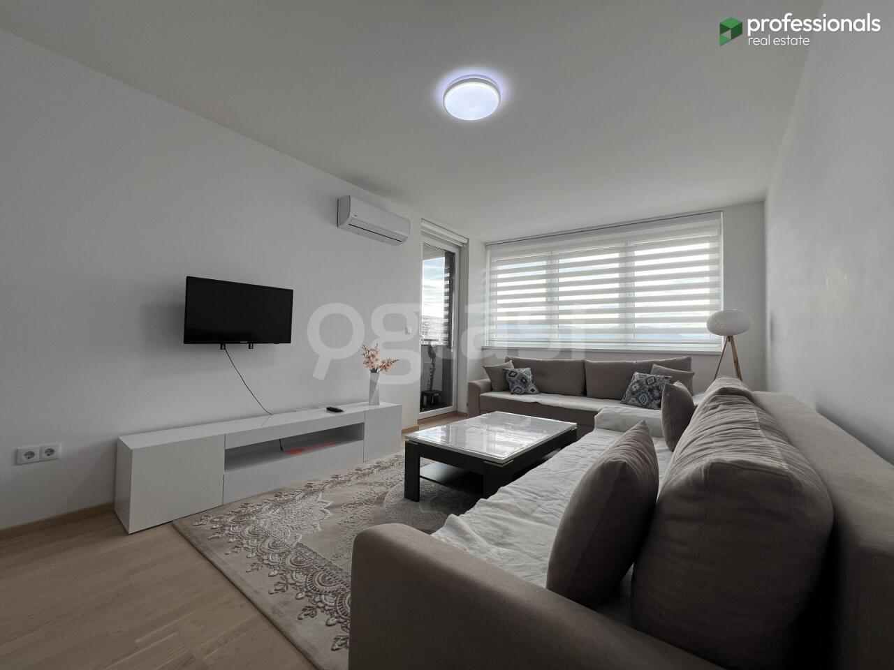 895cb5767be3.jpg
