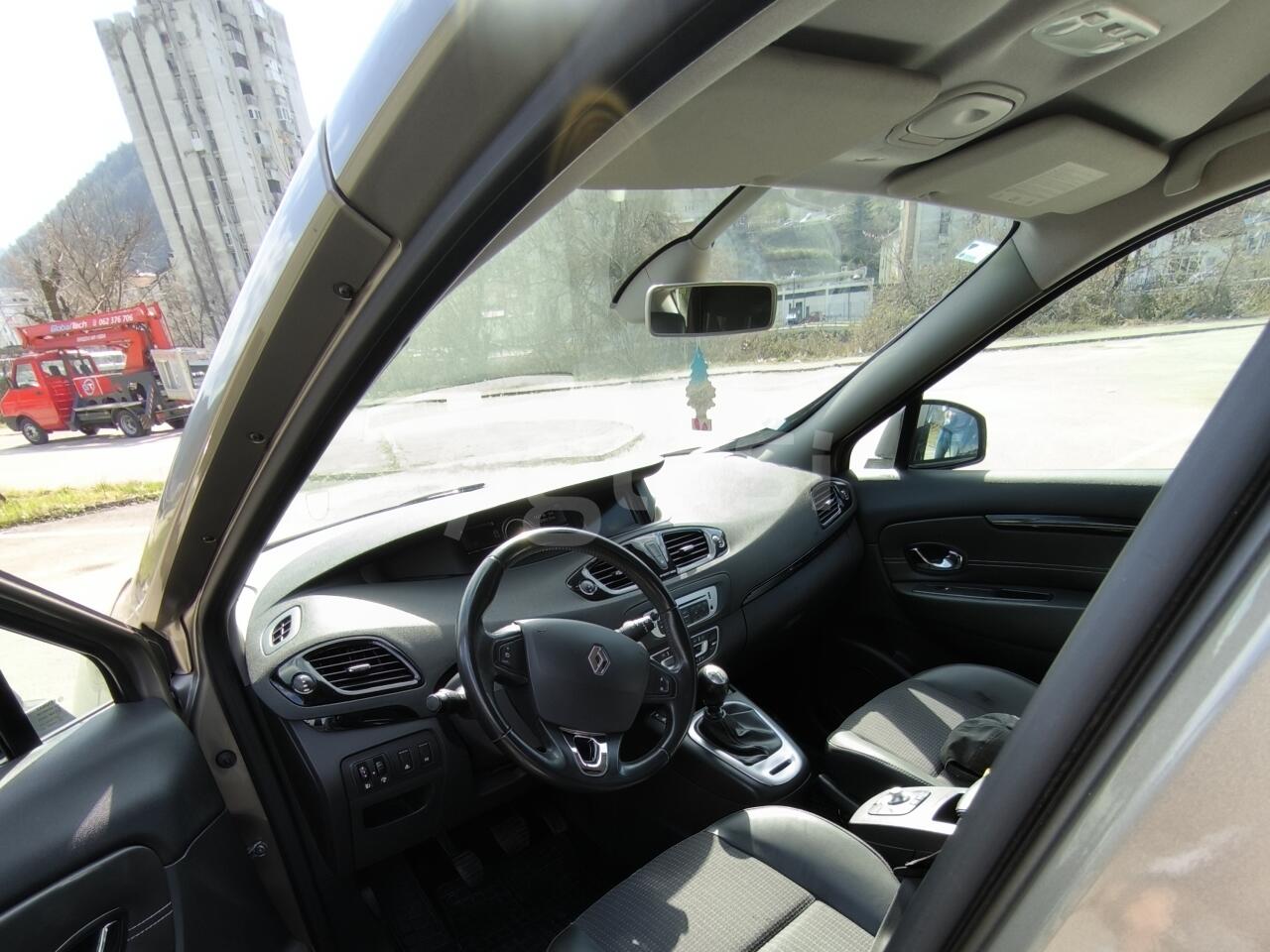 b816d1e9bba1.jpg