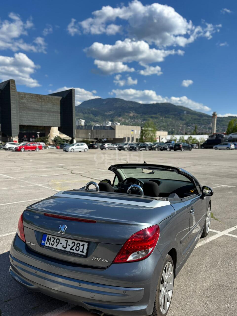 e995be293de9.jpg