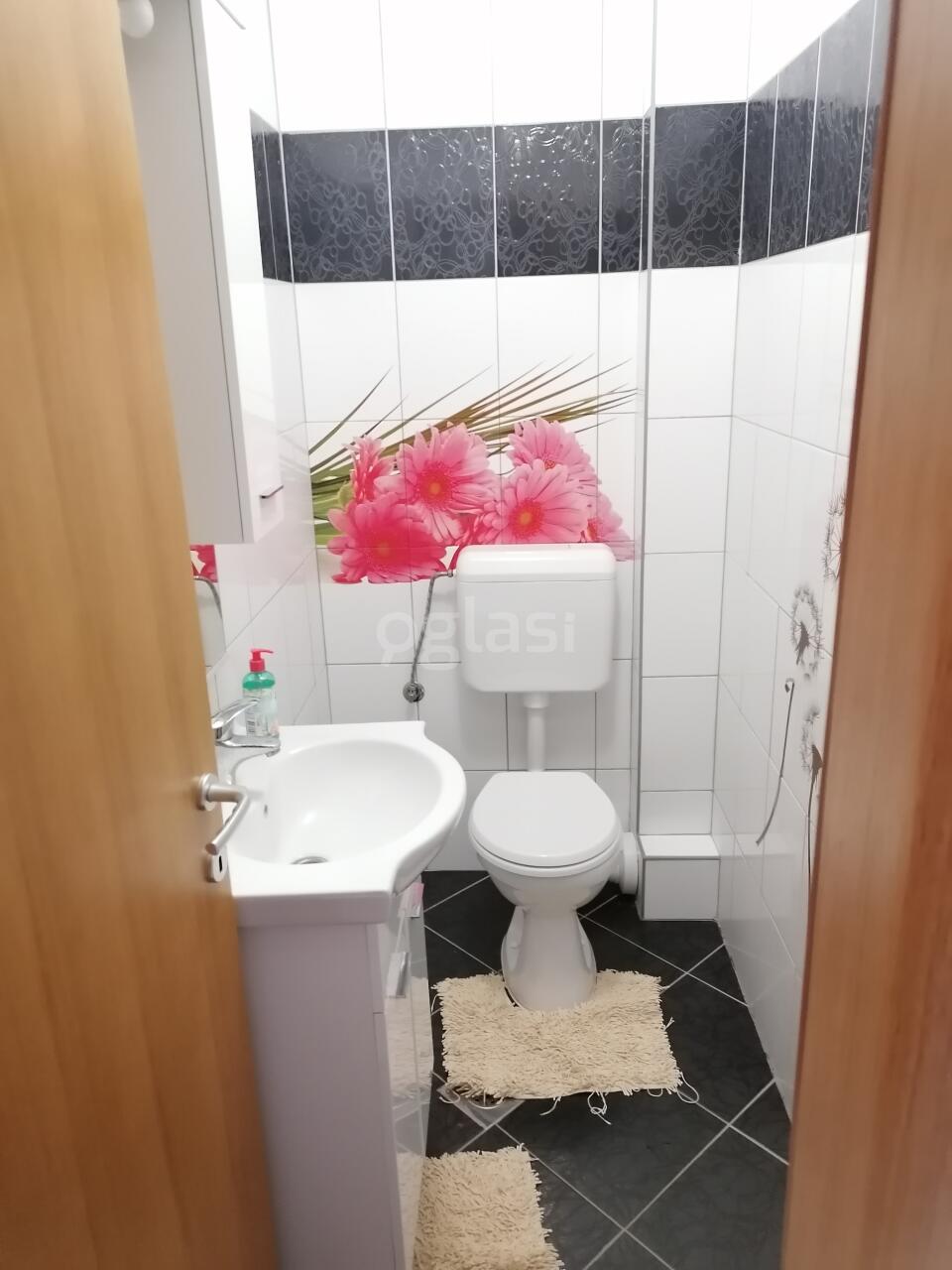 0ec73bd11a43.jpg