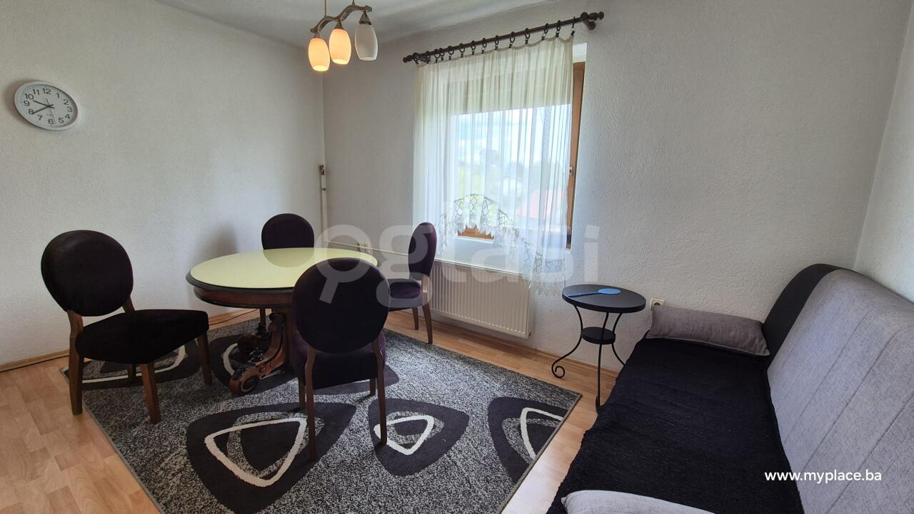 0db27e12fbf5.jpg