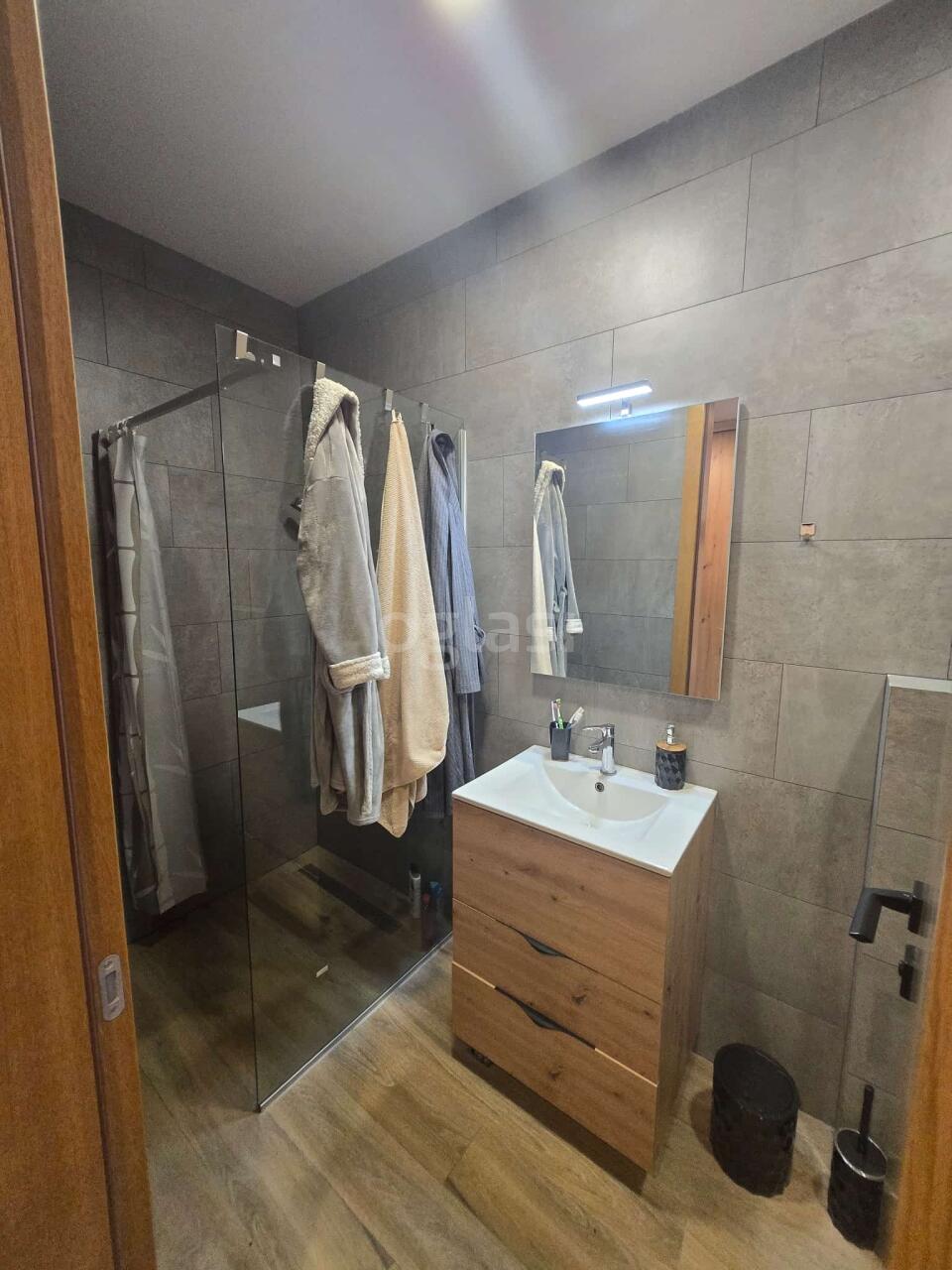 79931baf9376.jpg