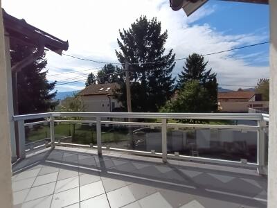 775f9aac542f.jpg