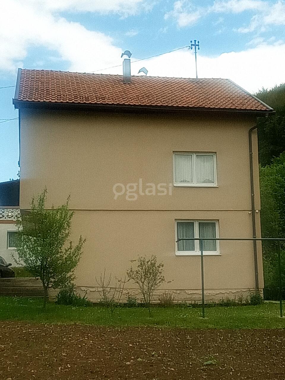 1625f835b255.jpg
