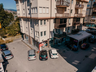 a9b7e06a6d52.jpg