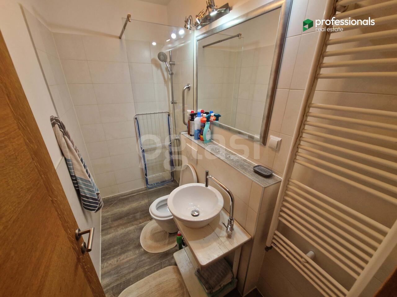6b64266dcab7.jpg