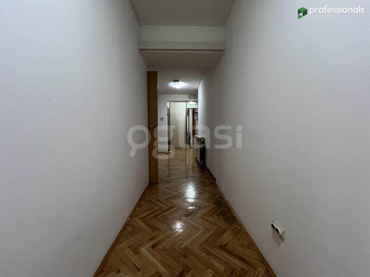 f4dc87678f77.jpg