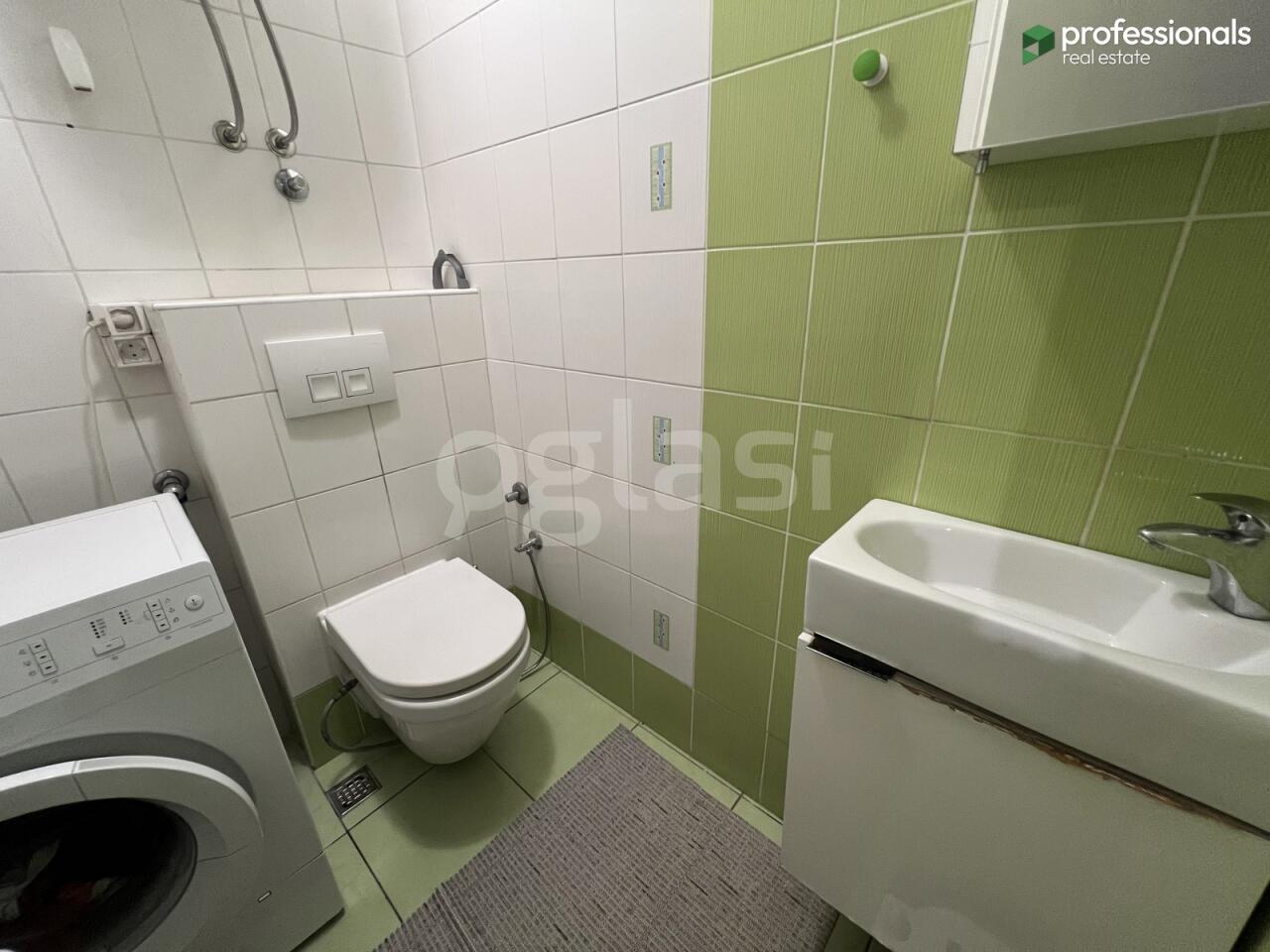 93cefd14036a.jpg