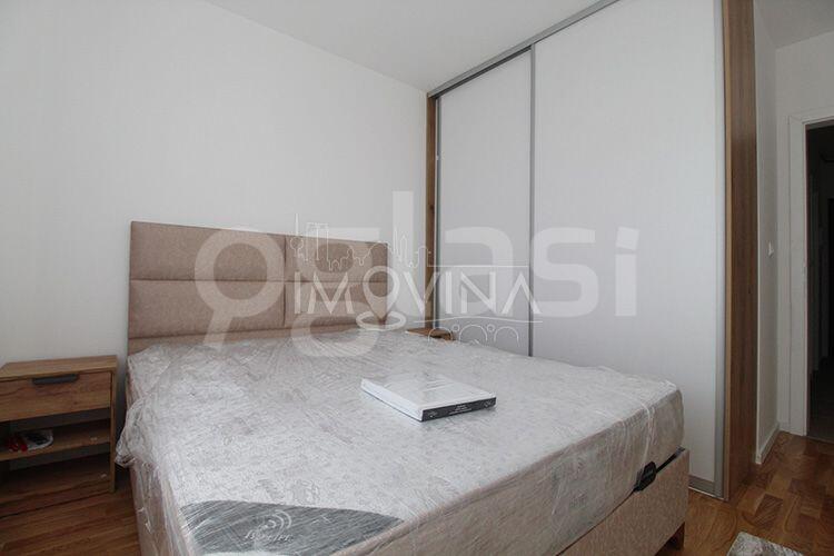 6ba2fd6e1171.jpg