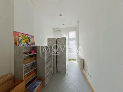 096e8d45aa63.jpg