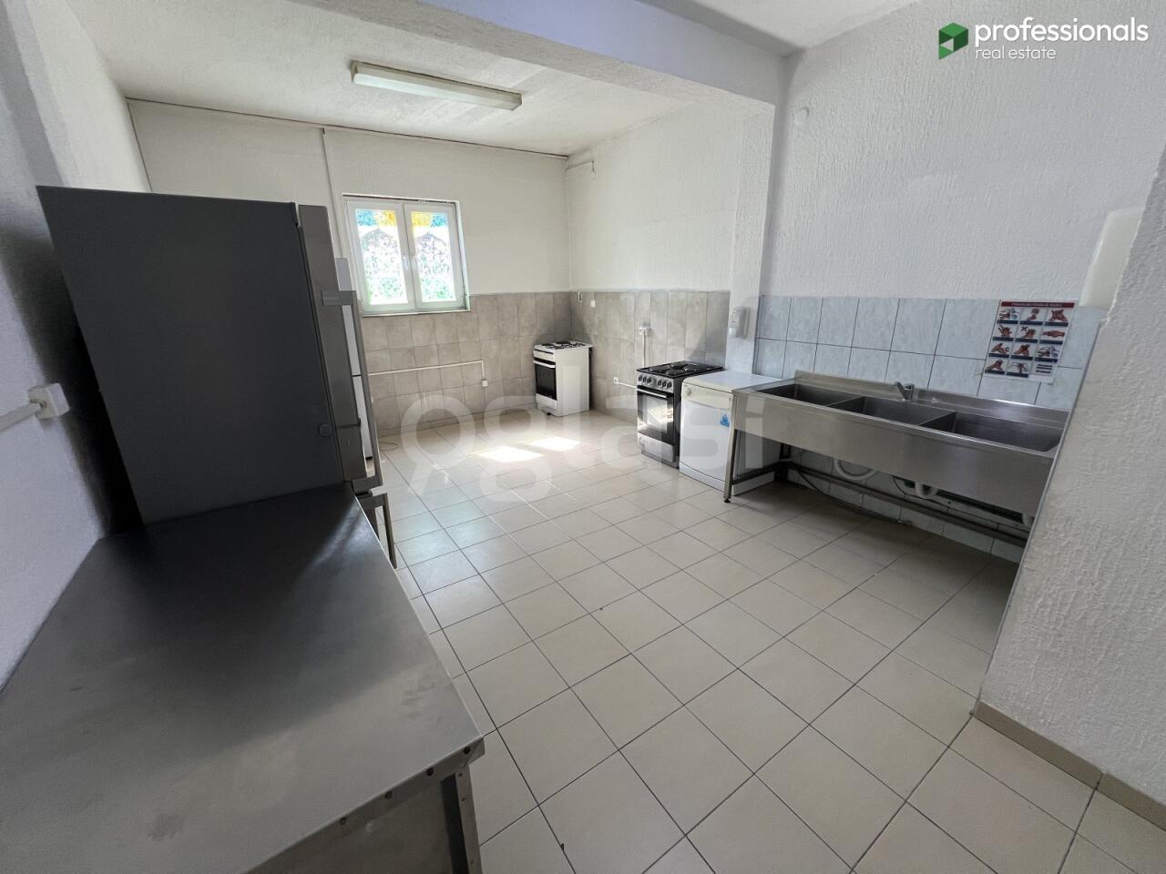 b0812eea790b.jpg