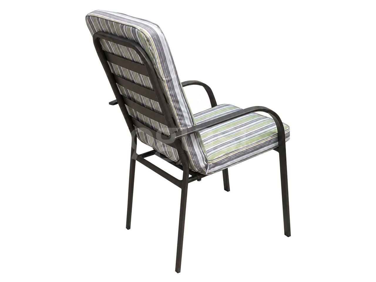 50bd730c4749.jpg