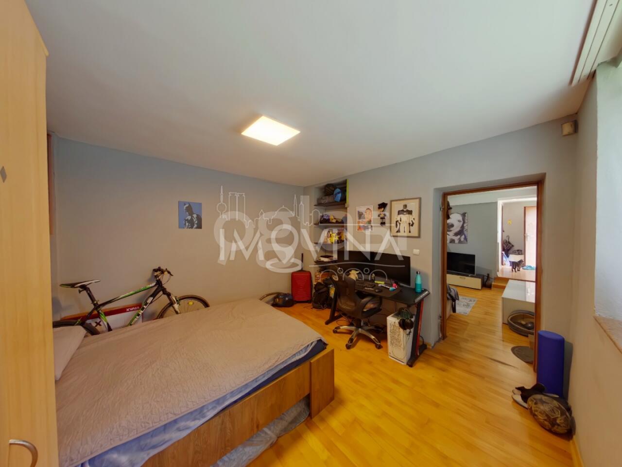 d1c4812457d8.jpg