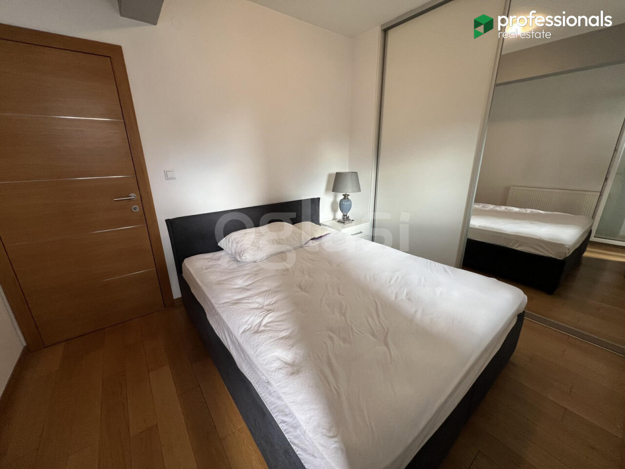 7f612aa5358f.jpg