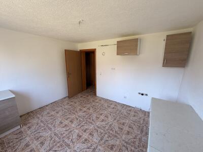 4416386ab8cb.jpg