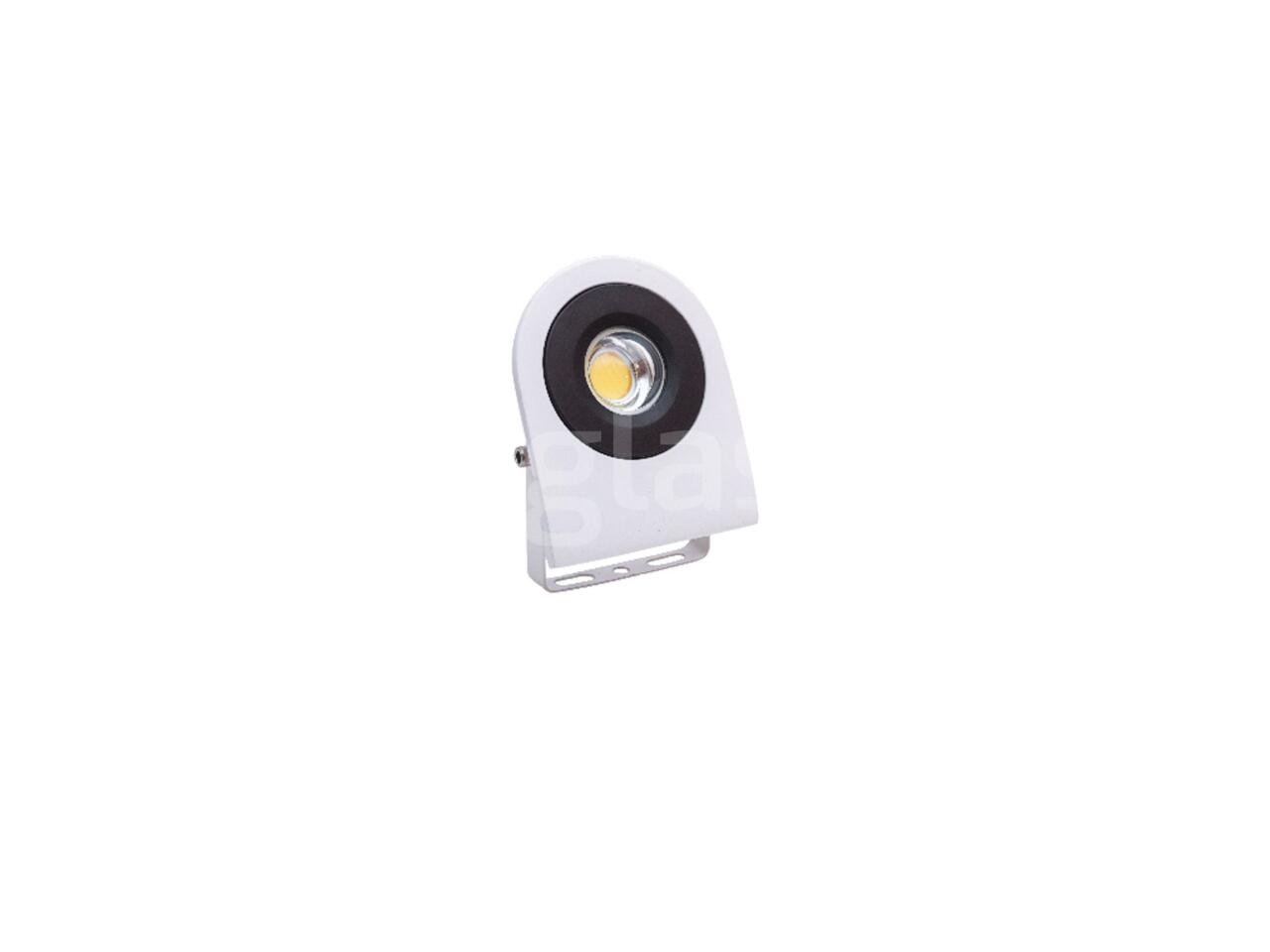 deb02e8a15cb.jpg