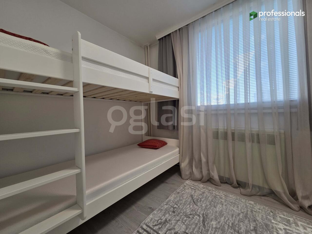 6e25a6bef8de.jpg