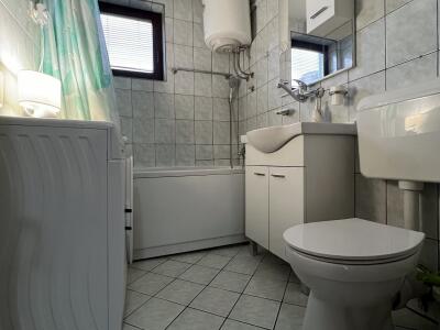 b35023f717e7.jpg