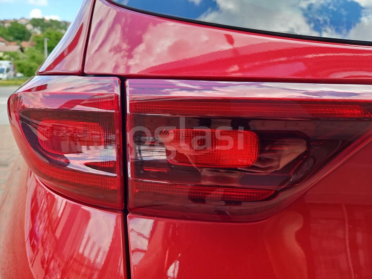 8893fd2425e3.jpg