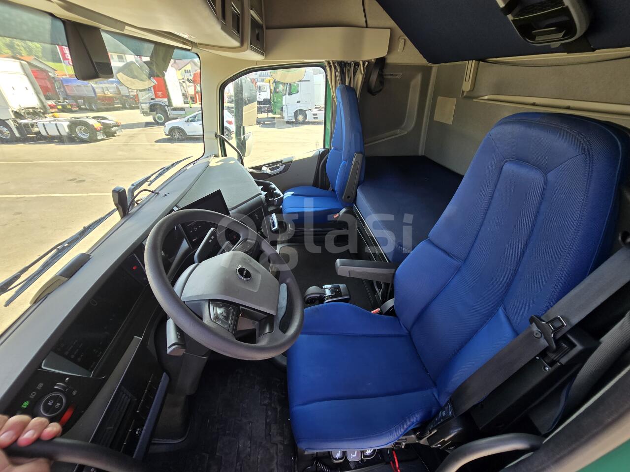 e89825270f8f.jpg