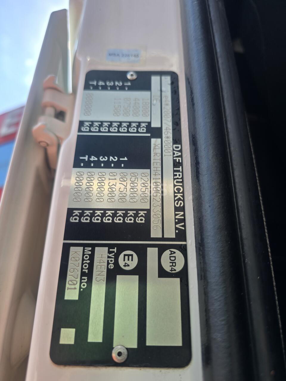 ab021cfcc56e.jpg