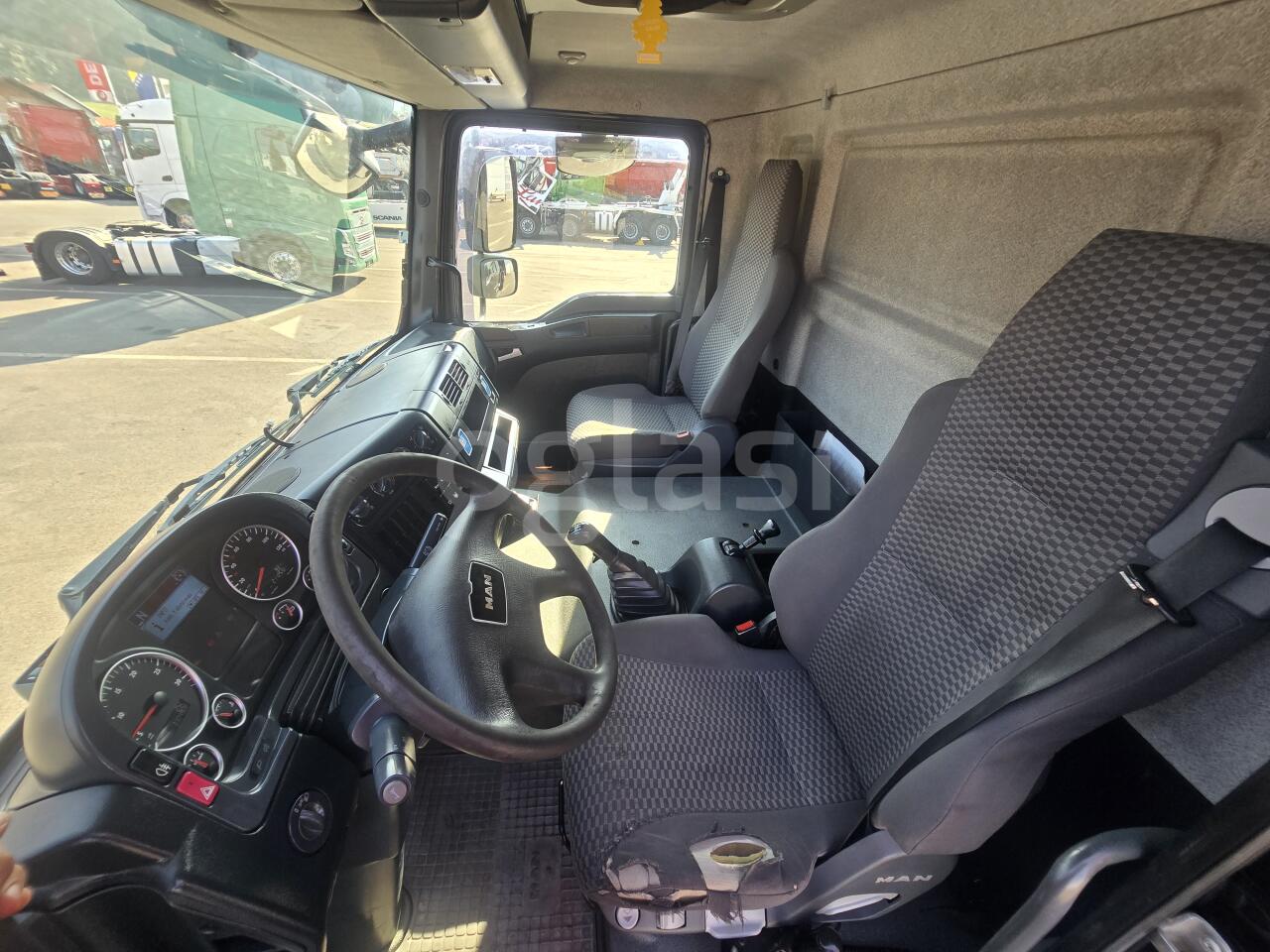 1d3cf1d46836.jpg