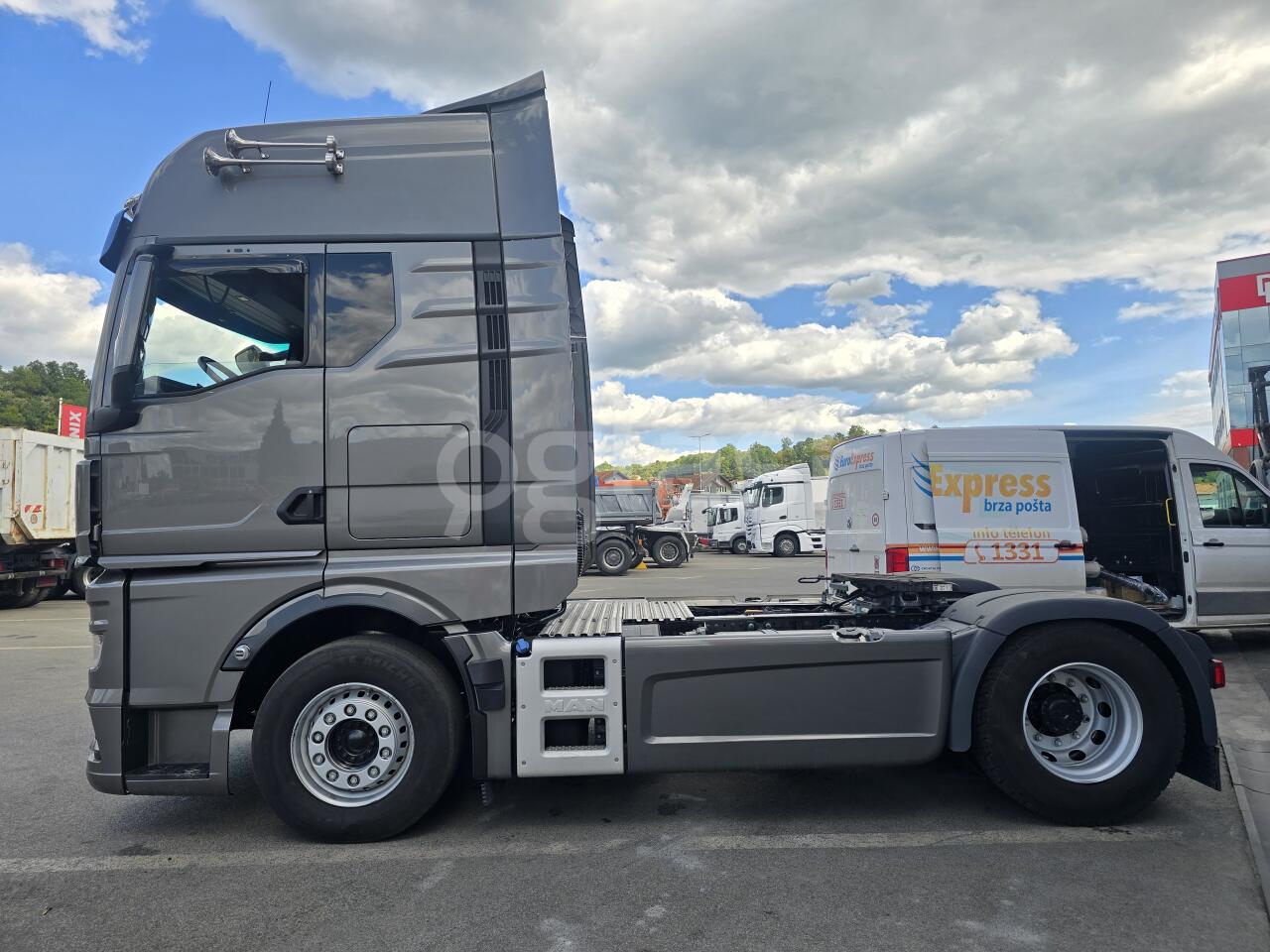 d21bec569835.jpg