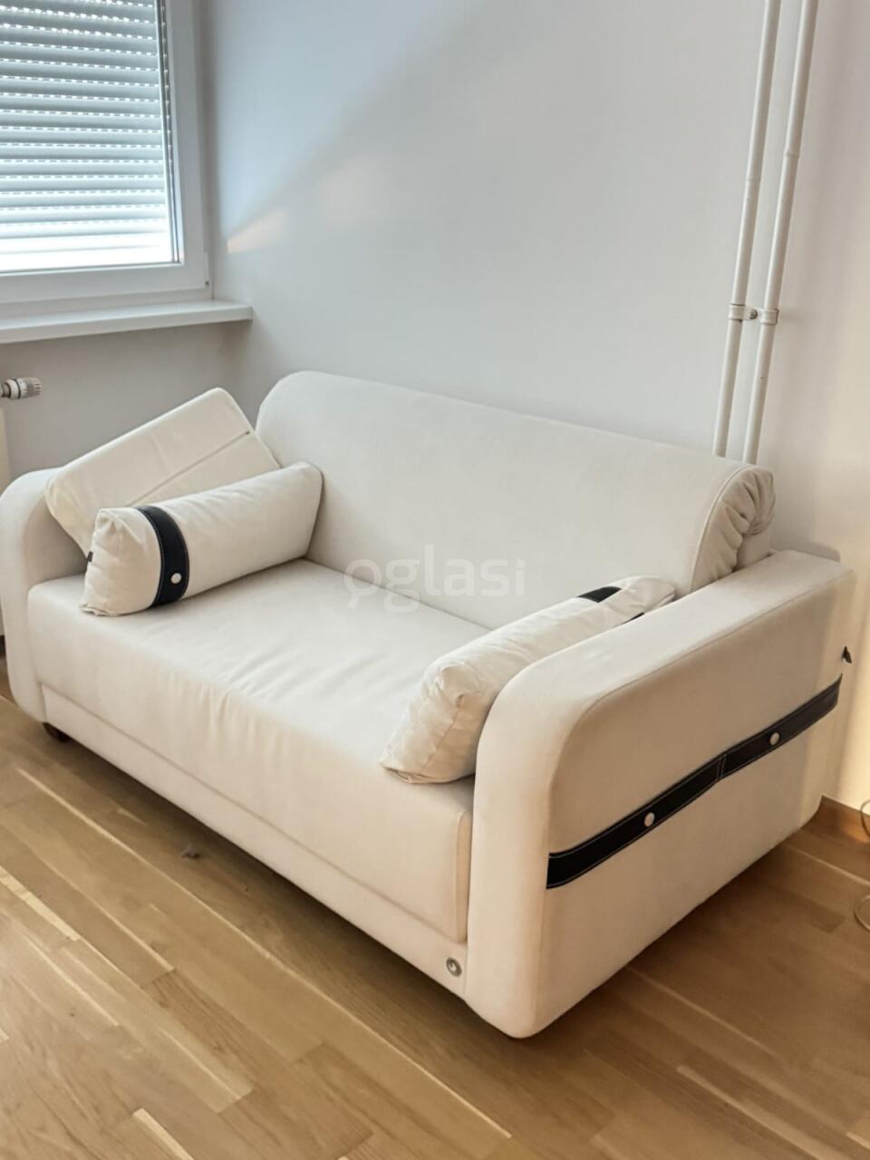 1816e951f5a9.jpg