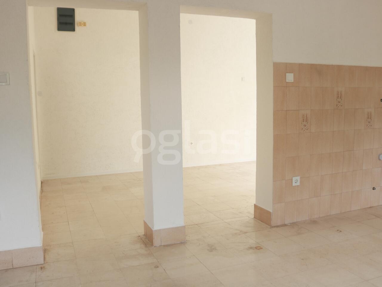 8d1b9f207045.jpg
