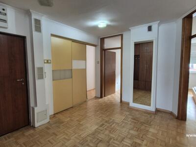 1276d198ae32.jpg