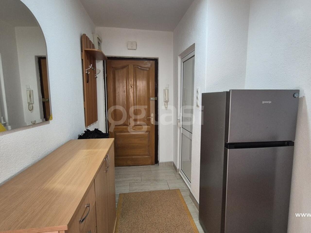 8063507c85cb.jpg