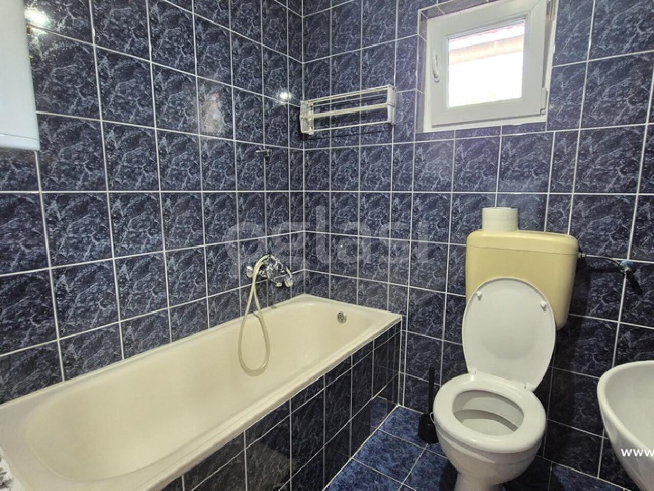5825d6427f83.jpg