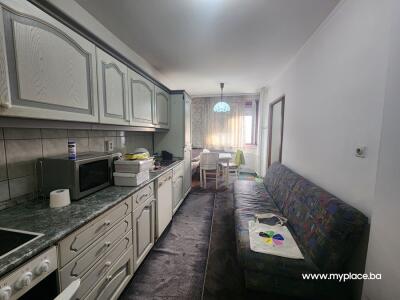 567022e04085.jpg