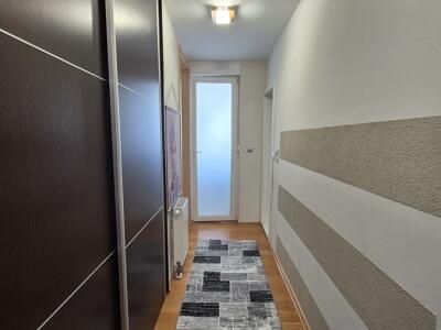 28296ded3a46.jpg