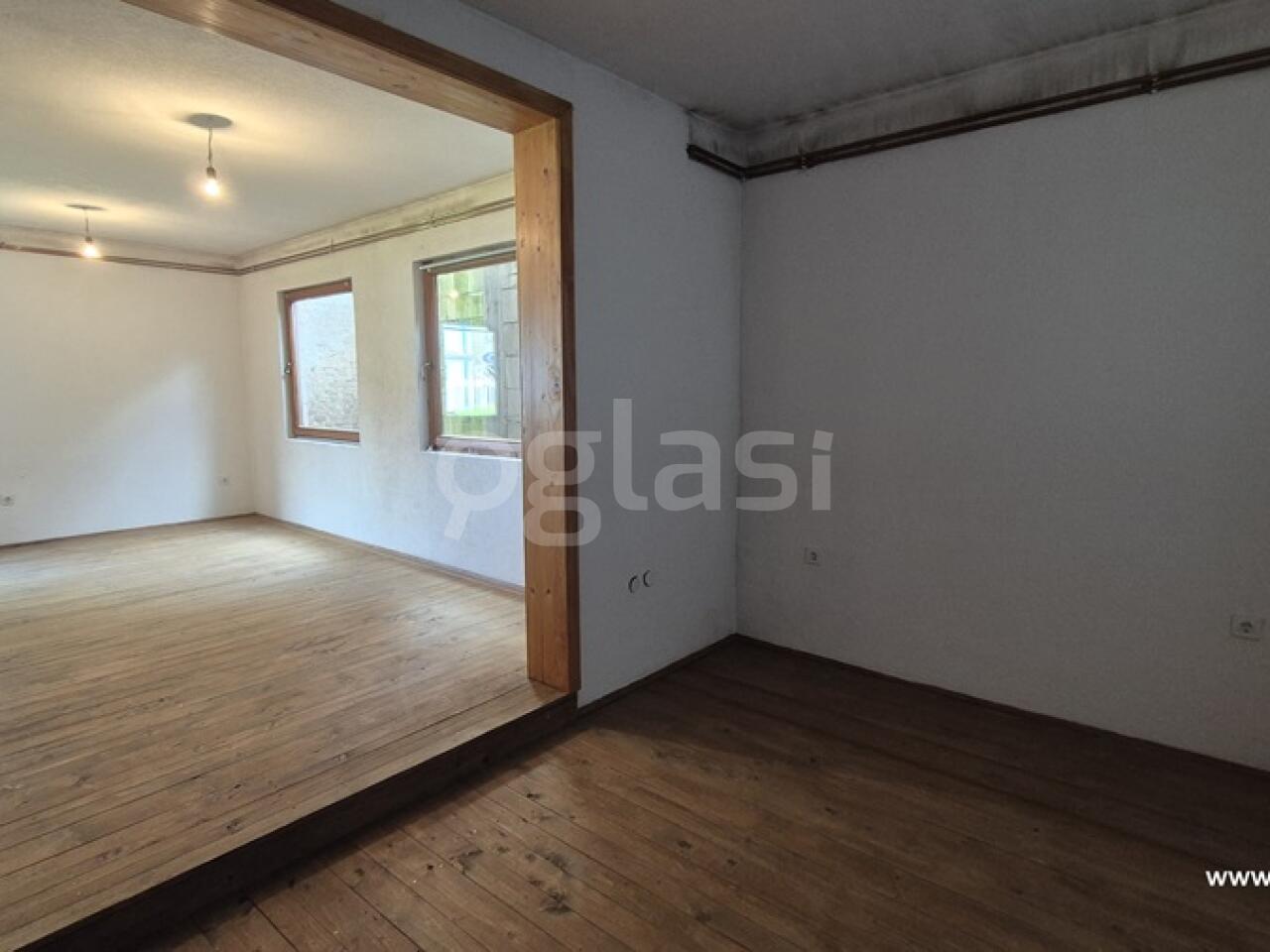 896a23cc7db3.jpg