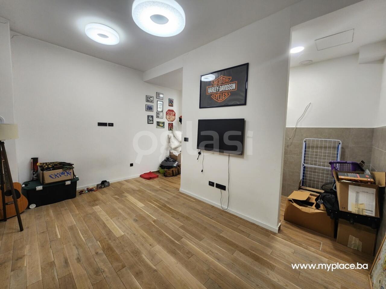 3dce0279eb12.jpg