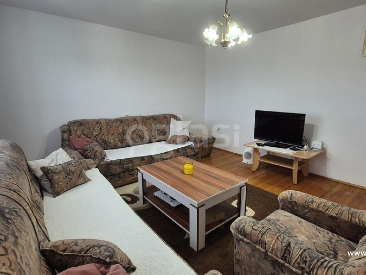 1192ca059287.jpg