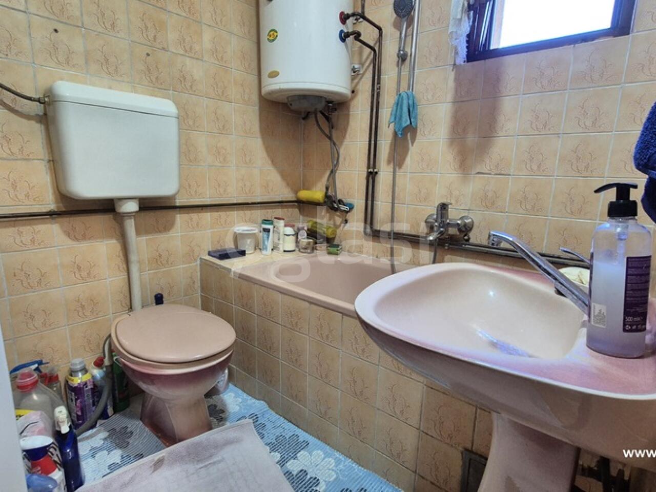 5a6690ac1ab7.jpg