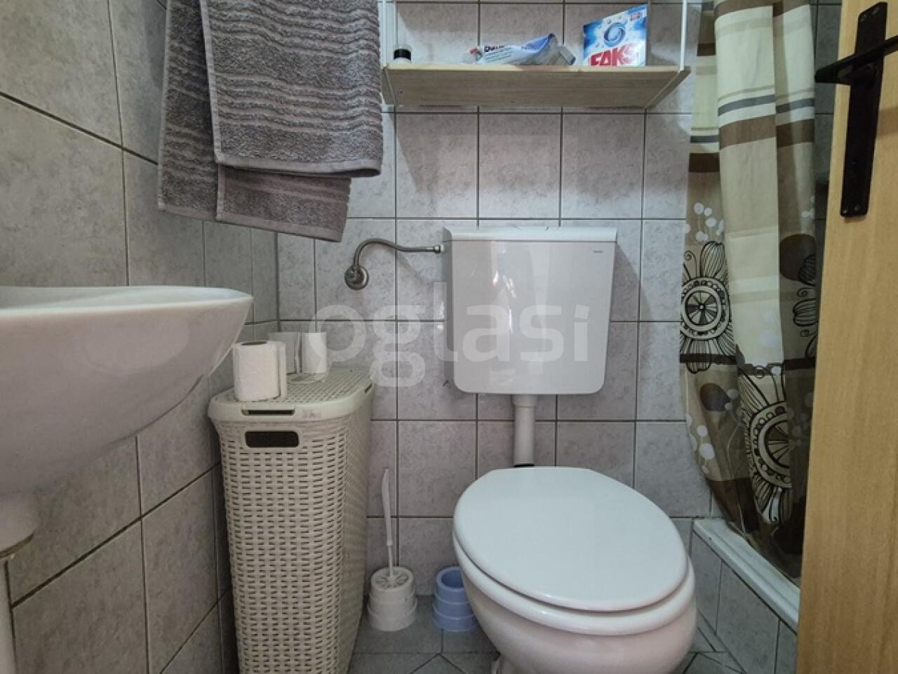 f6d7dcb993d3.jpg