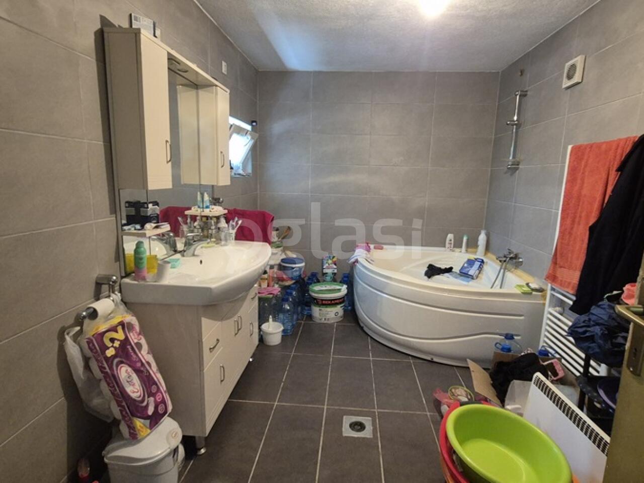 f2983a7daf91.jpg
