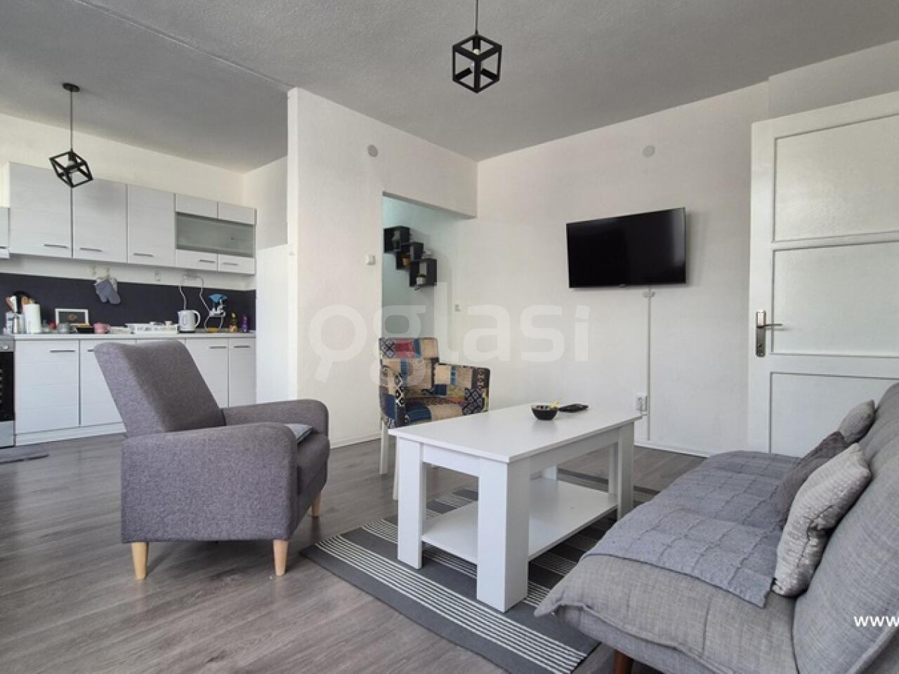 770d65153cda.jpg