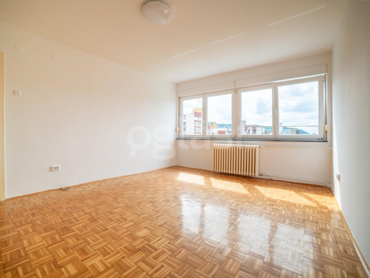 7cb430813981.jpg