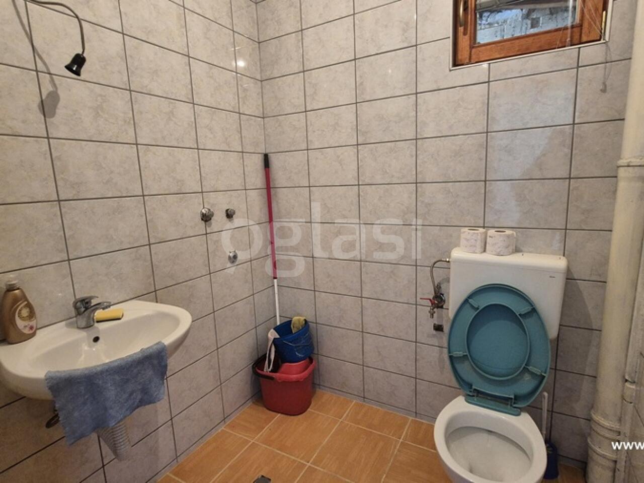7908638584ff.jpg