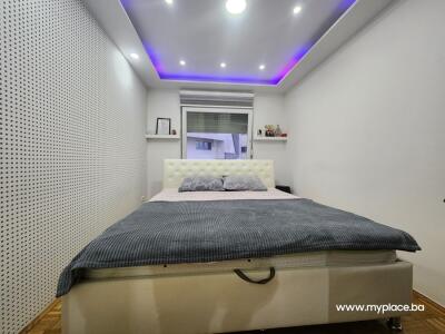 2f26122d1d51.jpg