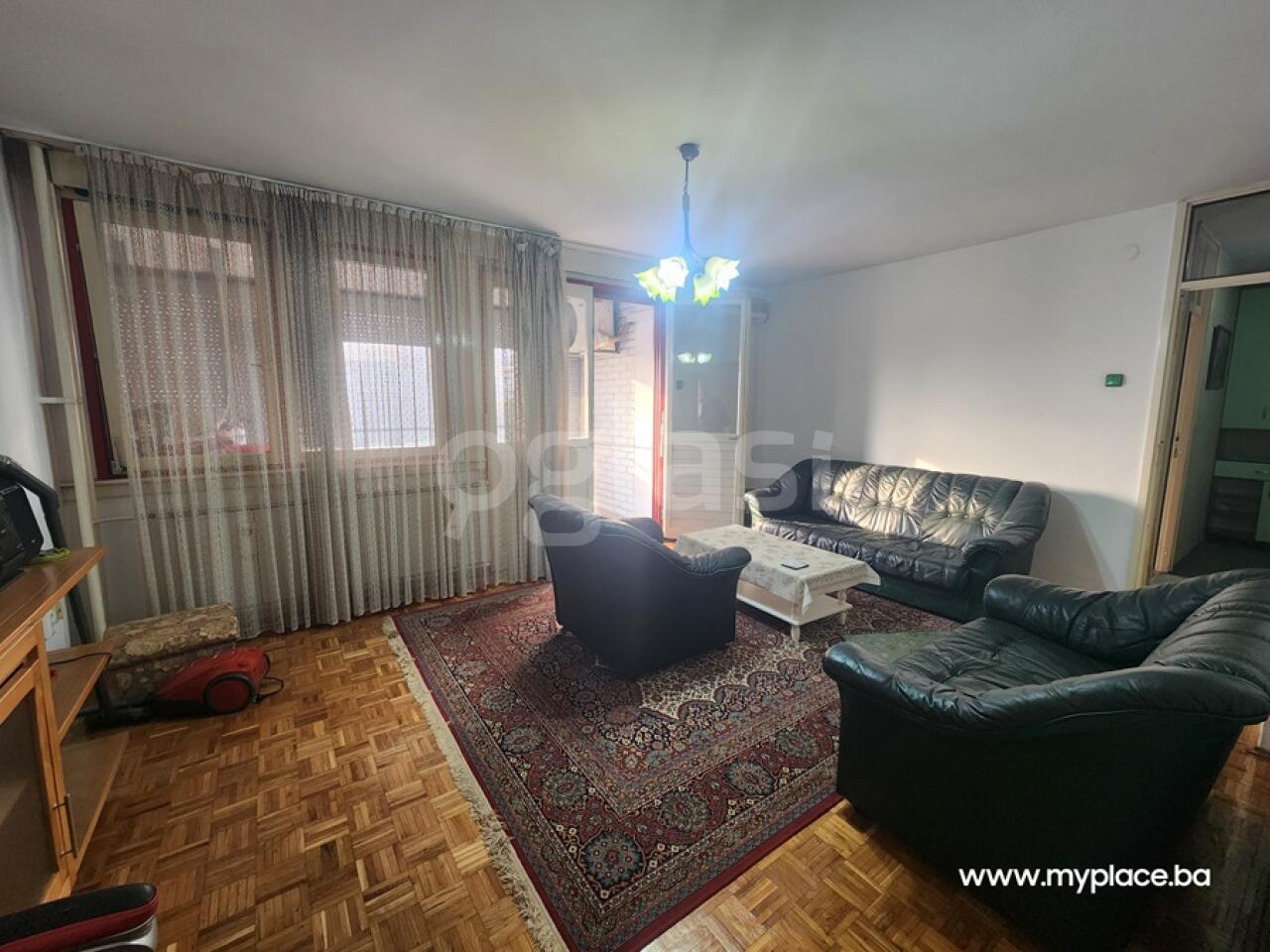 63e016299976.jpg