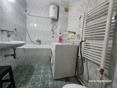 828ca3d16287.jpg