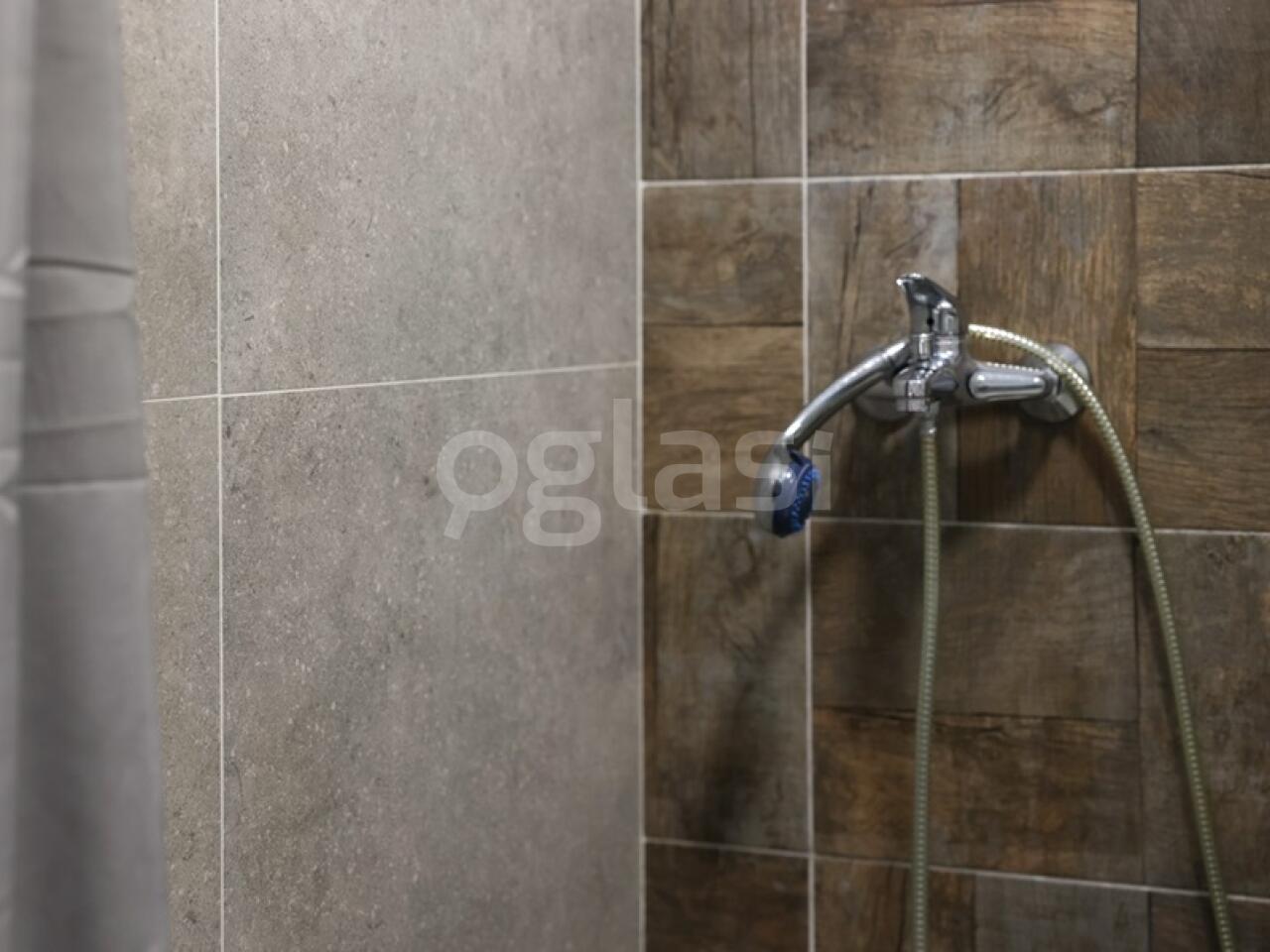 8aad5381eb02.jpg